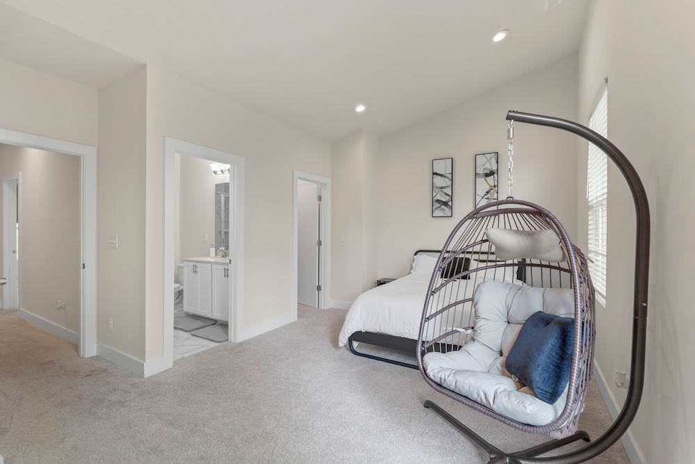 Private Haven in Charlotte- 5mins Uptown