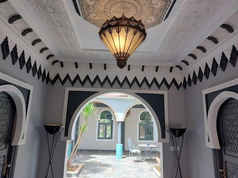 DAR HISANE