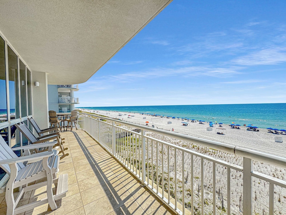 Oceanfront Luxe Pool + Beachfront Free Golf