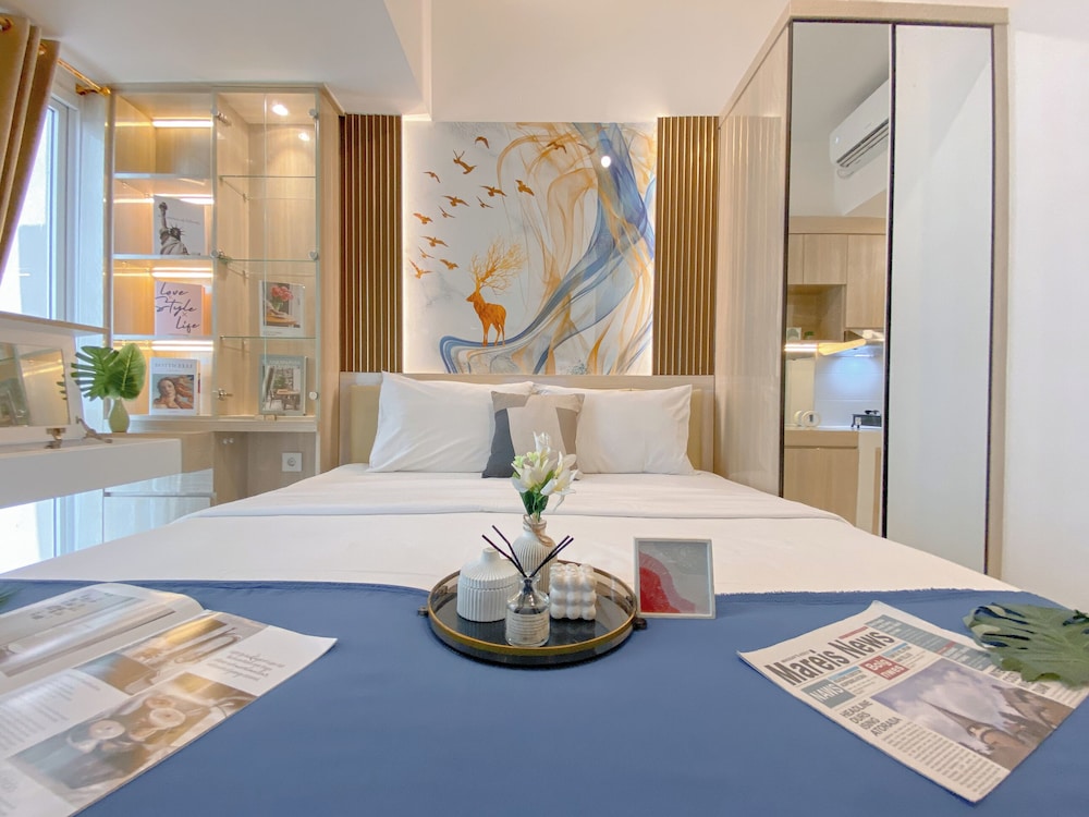 Homey and Comfort Stay Studio Tokyo Riverside PIK 2 Apartment