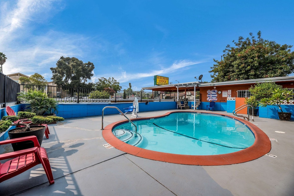 Modesto Vacations - Rodeway Inn - Property Image 8