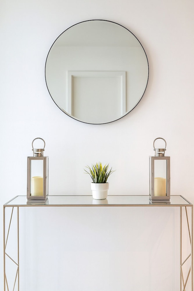 Modern 2-Bed flat in Mill hill Park
