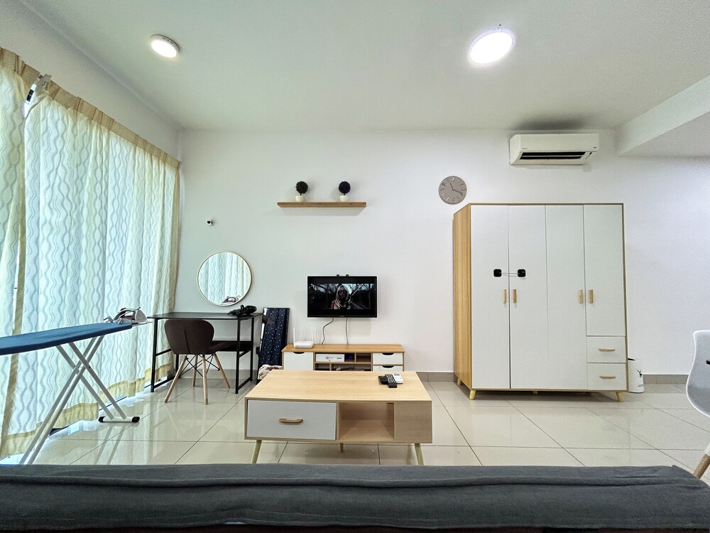 Trefoil by Manhattan Group