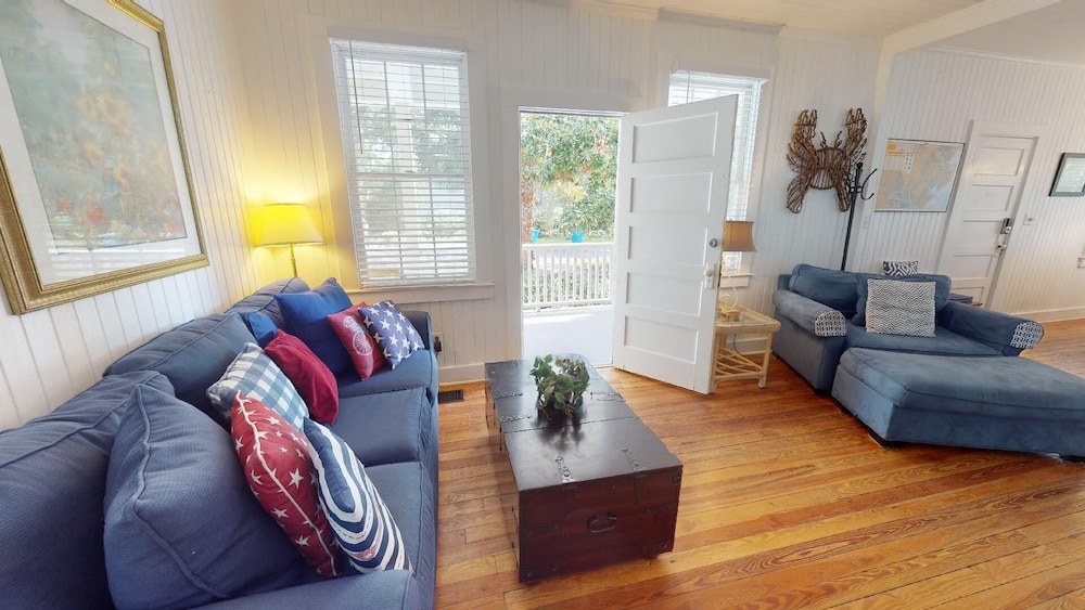 Old Magnolia House by Tybee Vacation Rentals