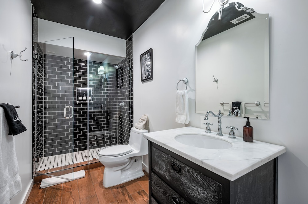 The Gower Street Bungalows by AvantStay