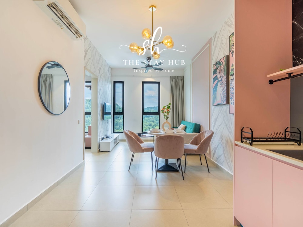 Paxtonz Luxe Suites by The Stay Hub