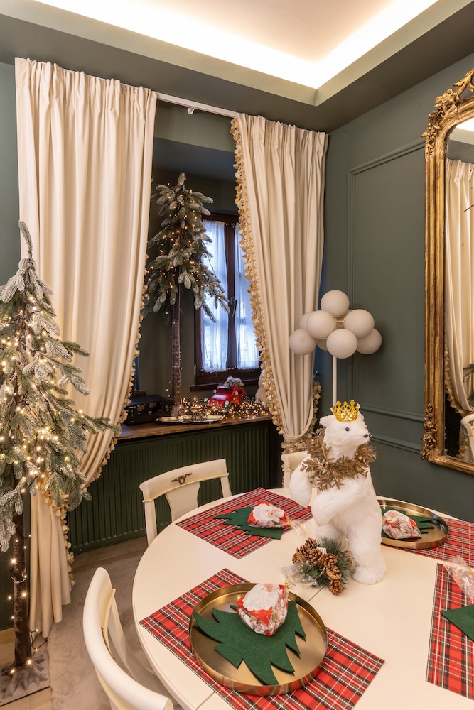 Rock Dandy La Maison De L’Ours | Top Fireplace Retreat
