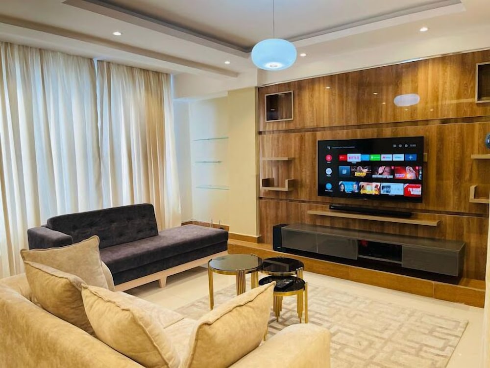 May Shorlet Suites
