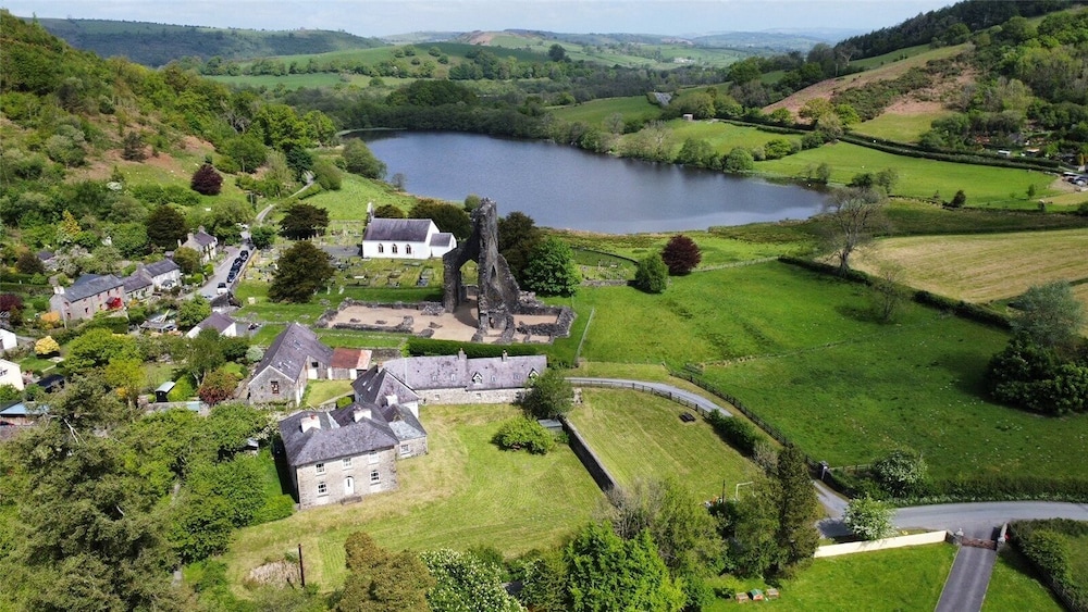 Heron House