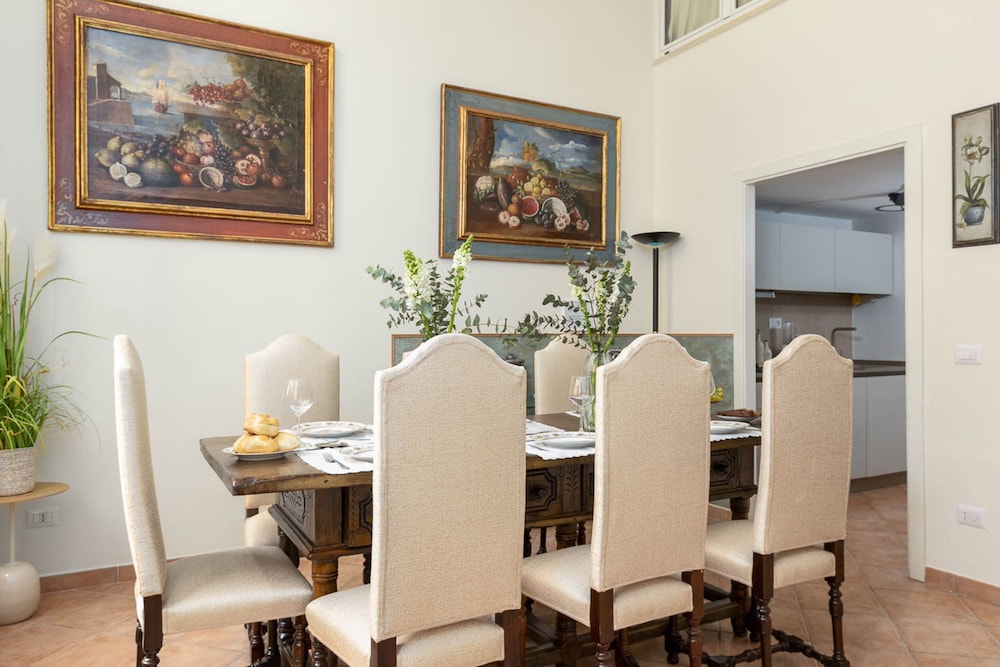 Rosam Via Veneto 15 min Walk From Spanish Steps