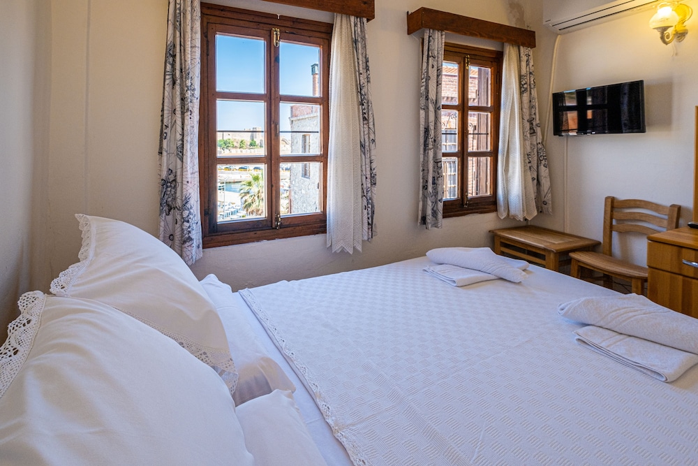 Bozcaada Lara Butik Otel - Image 9