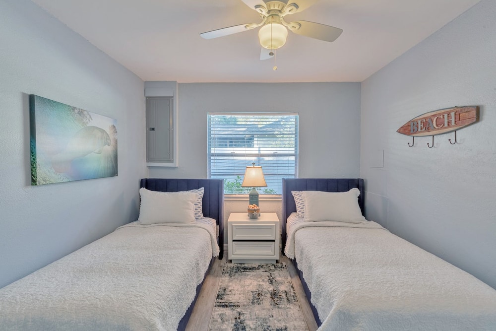Royal Blue Downtown-gulfport-heated Pool