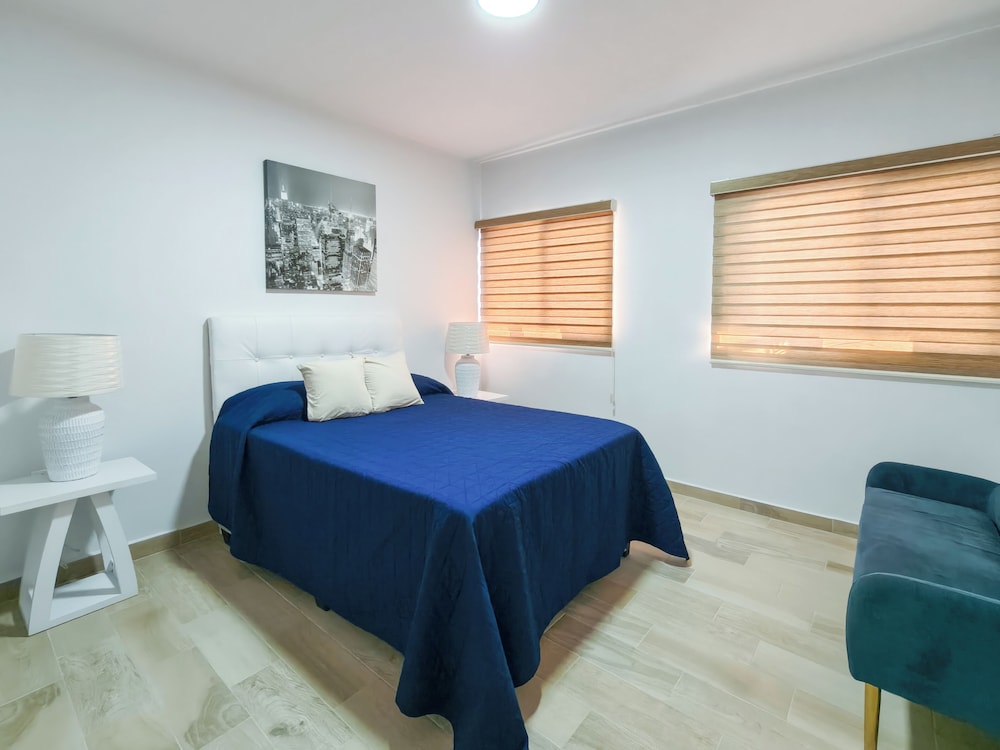 San Carlos Apartment