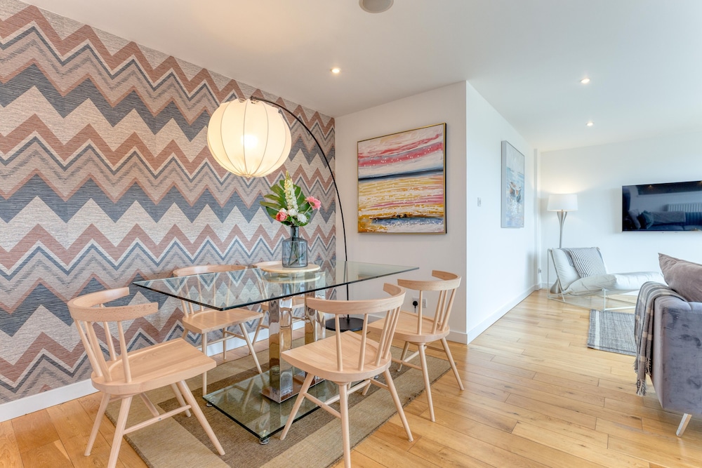 Executive 7 Apartments
