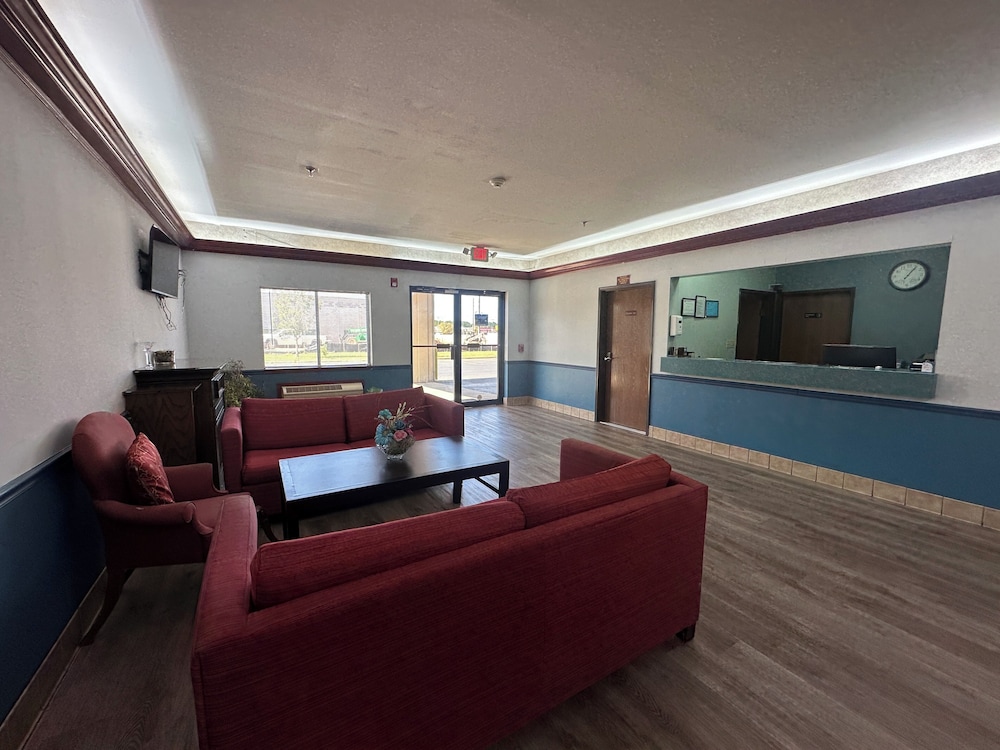 Budget Inn, Hwy 41