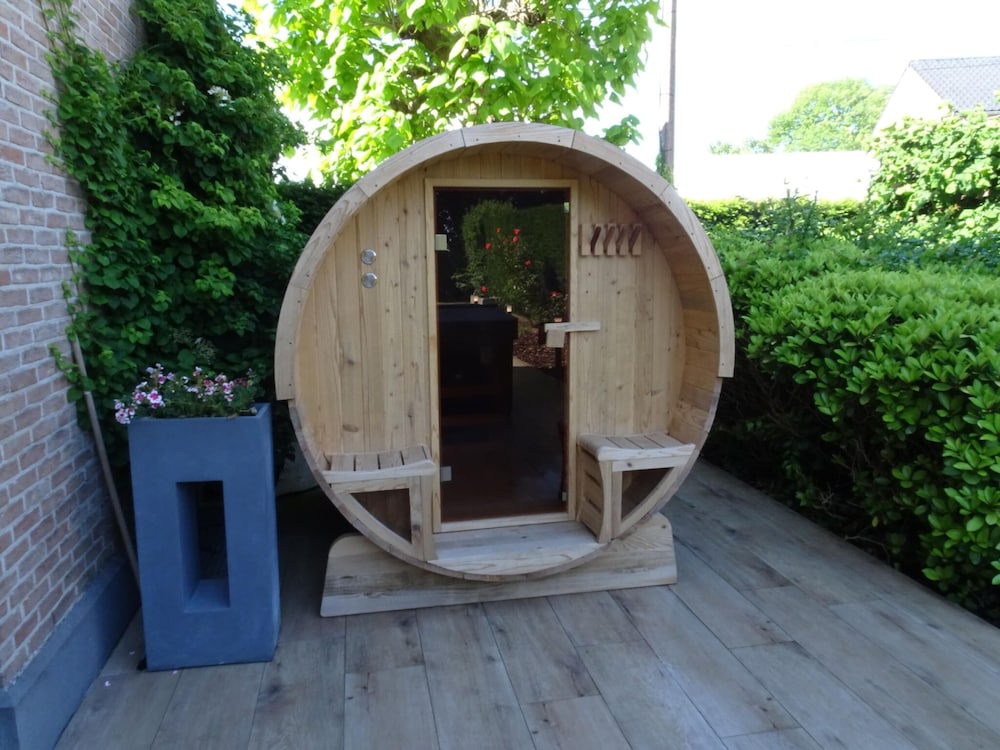 Heers Retreat With Sauna