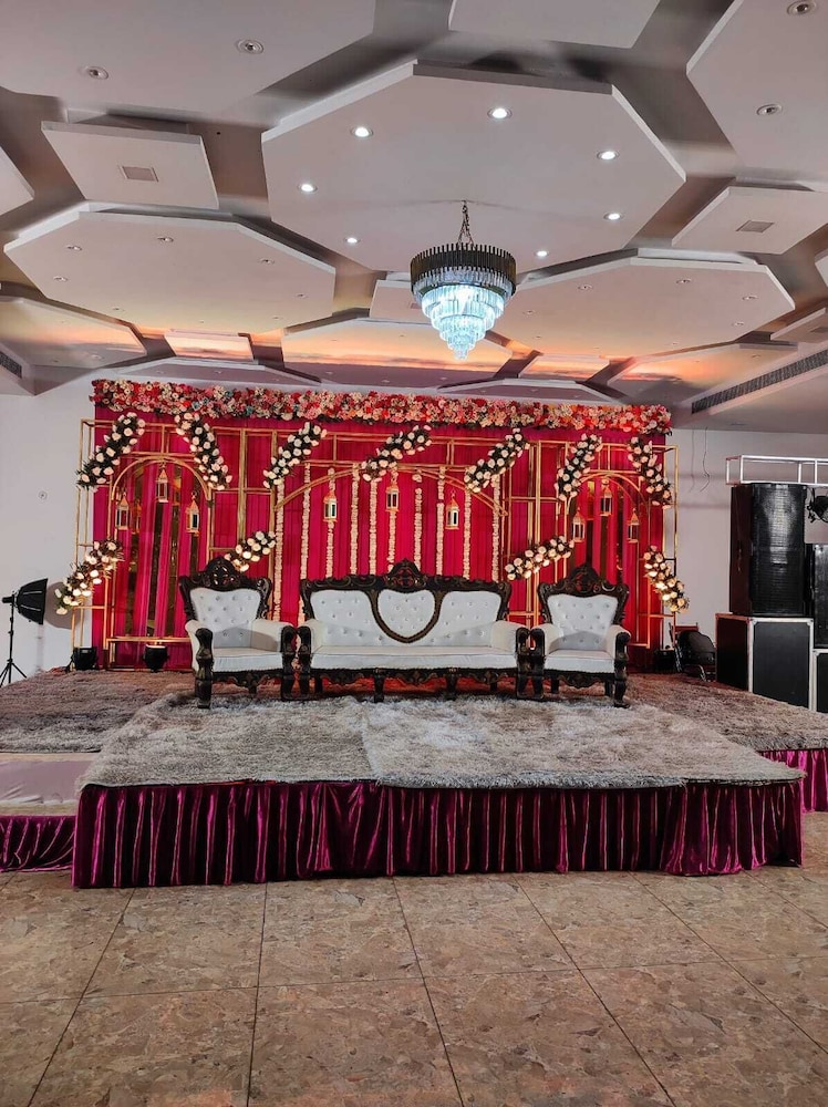meeting & event spaces