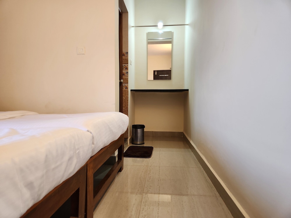 Sai Sharad Hotel