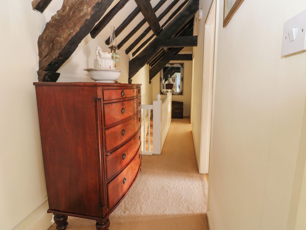 Rose Hip Cottage