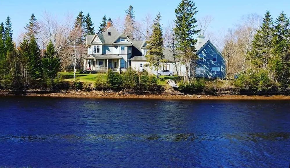 Terra Bella by the Shore
