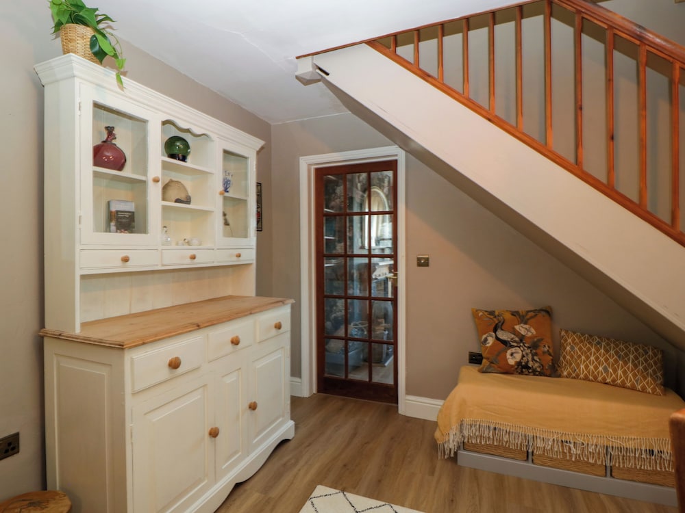 Holly Cottage