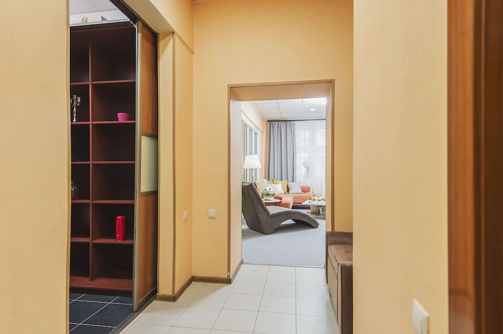 GM Apartment 2 Leont'yevskiy Pereulok 6
