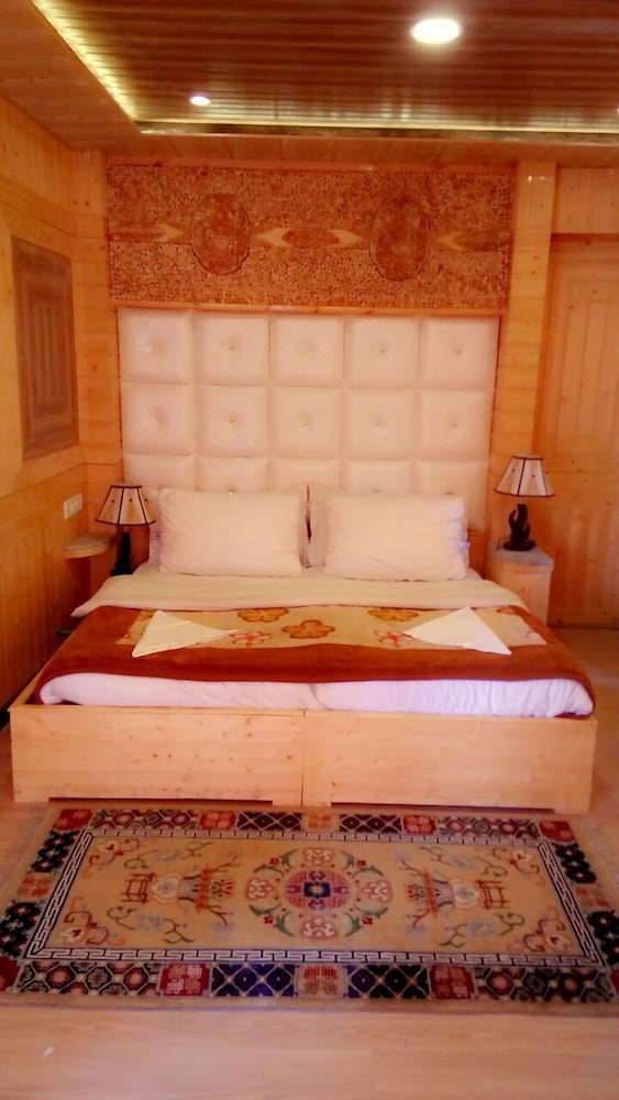 Nezer Homestay