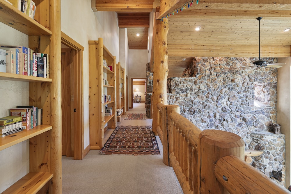 Thistle Drive Home at Deer Valley Resort - 4 Bedroom Home #3020 4 Condo