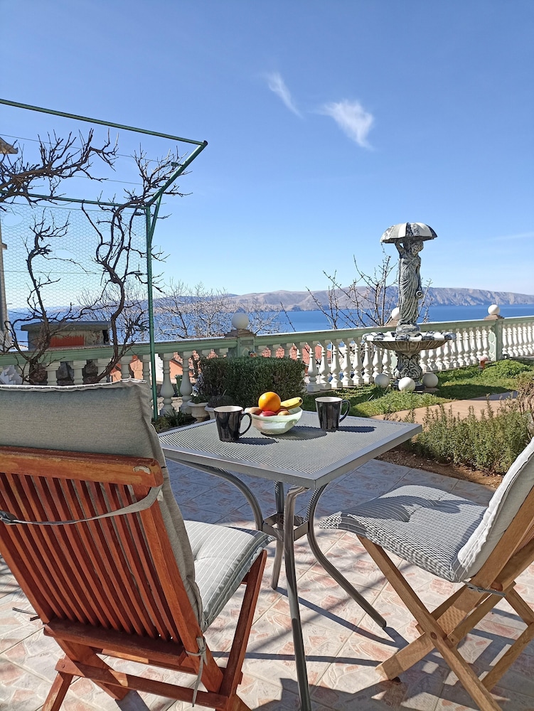 Apartment in Croatia Near the Adriatic Coast