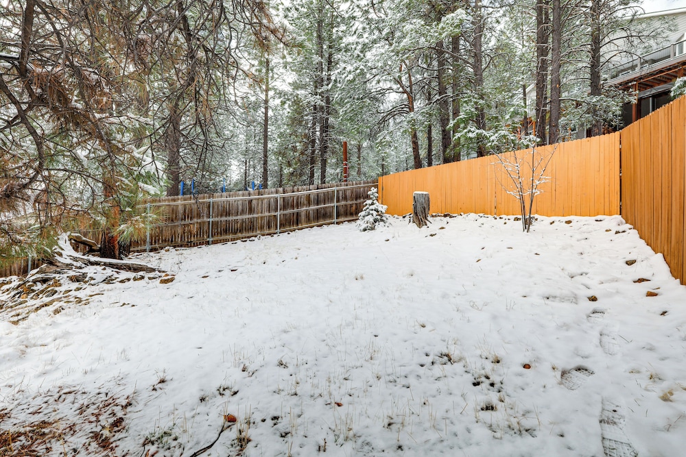 Near Hiking & Golf: Peaceful Home in Flagstaff!