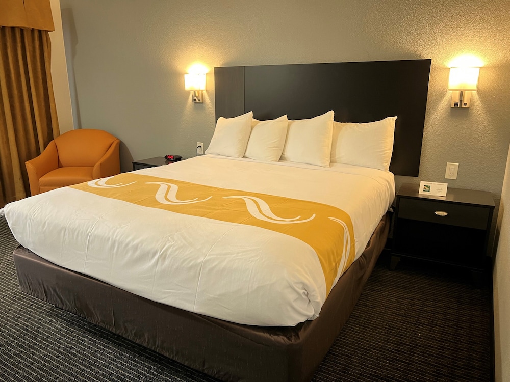 Morgan Hill Vacations - Quality Inn Suites South San Jose / Morgan Hill - Property Image 8