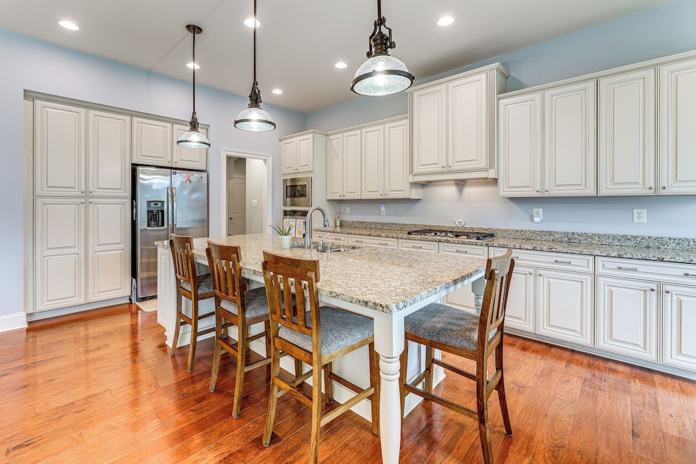 Communal Pools, 6 Mi to Bethany Beach! Family Home