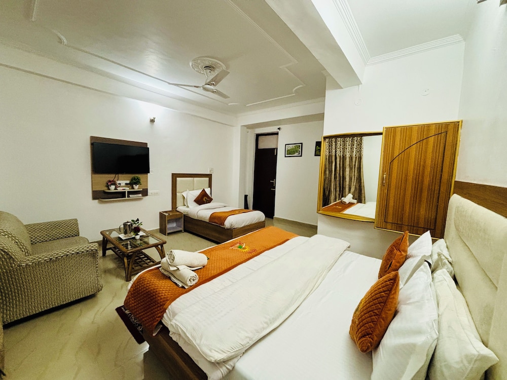 kumar residency Mcleodganj