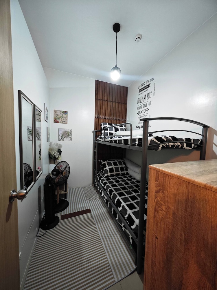 Luxurious and Cozy Condo in Quezon City With City View