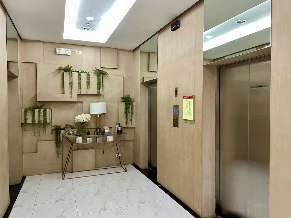 The Loop Condotel