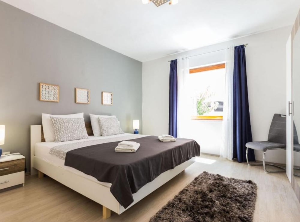 Charming Zadar Apartment Near Old Town With Convenient Access to Beaches