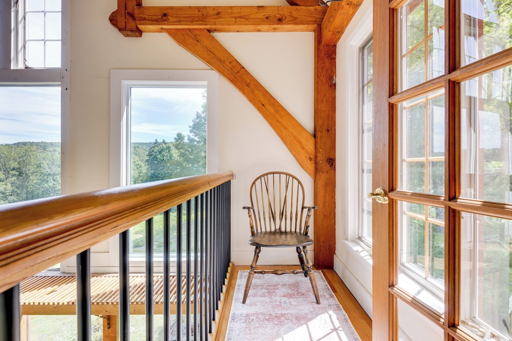 10 Mi to Mt Snow! Grand Estate Built to Entertain