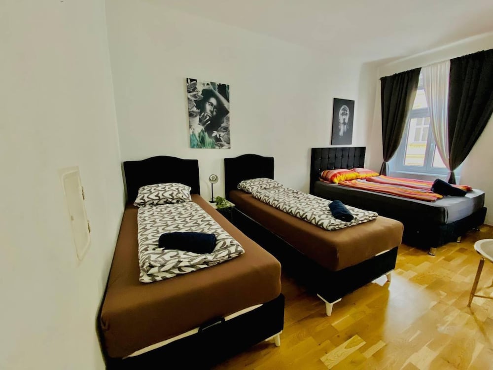 Beautiful Stay for 5 Near Stadthalle