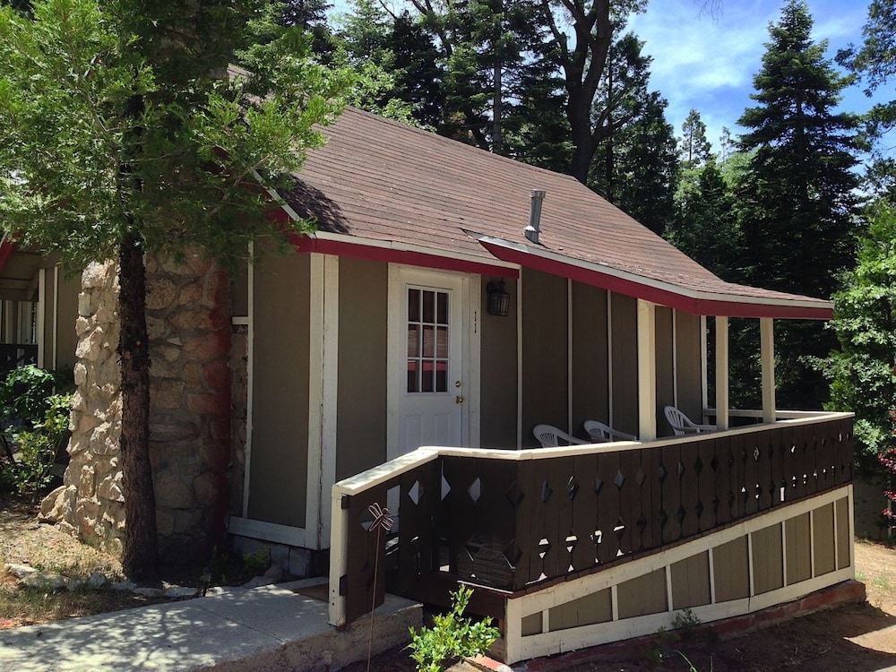 Antlers Inn