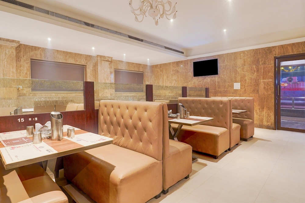 Super Townhouse Arcot Road