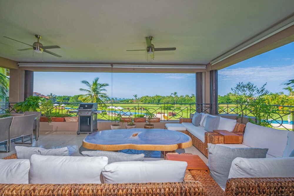 Amazing 3 Bedroom Condo - Property Image 5