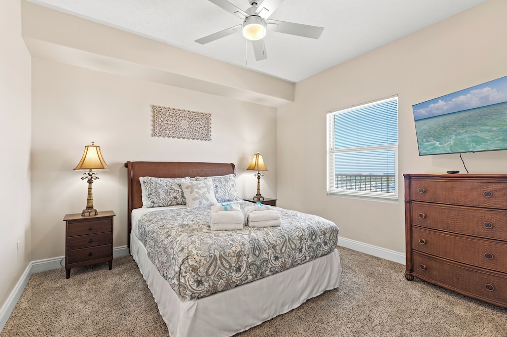 Treasure Island Unit 2011: Sunset Sands, 2 Bed/2 Bath Retreat Sleeps 8!