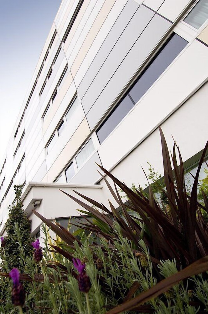 Premier Inn Manchester M56/J6 Runger Lane South 3