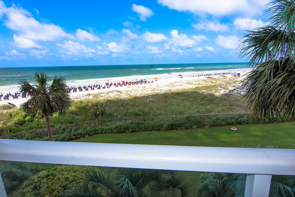 Beachside Towers at Sandestin by Panhandle Getaways