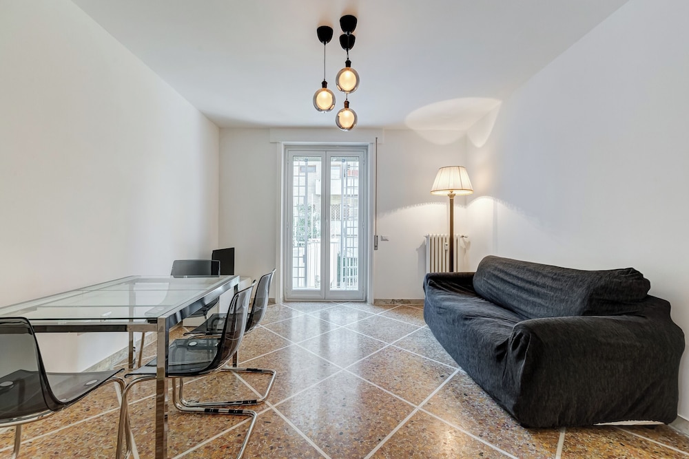 Gianicolo Apartment with Terrace