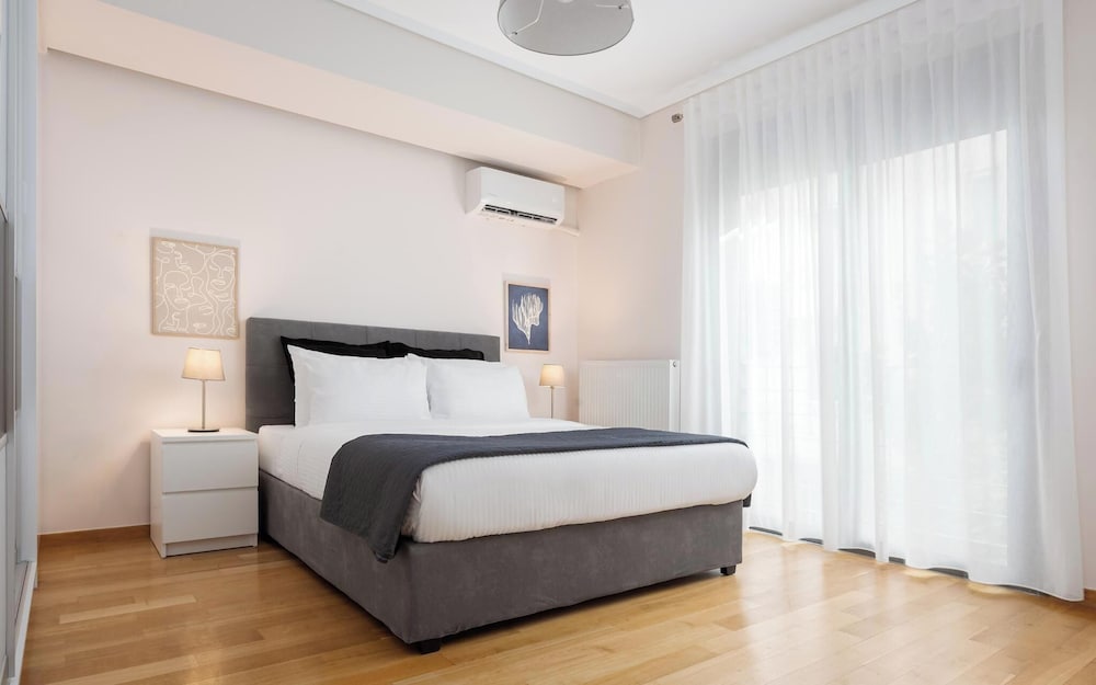 Glyfada Golden Stay