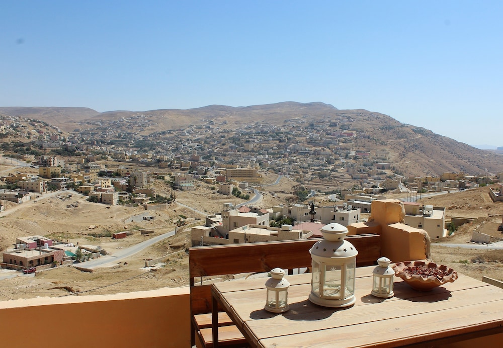 Petra Bed & Breakfast