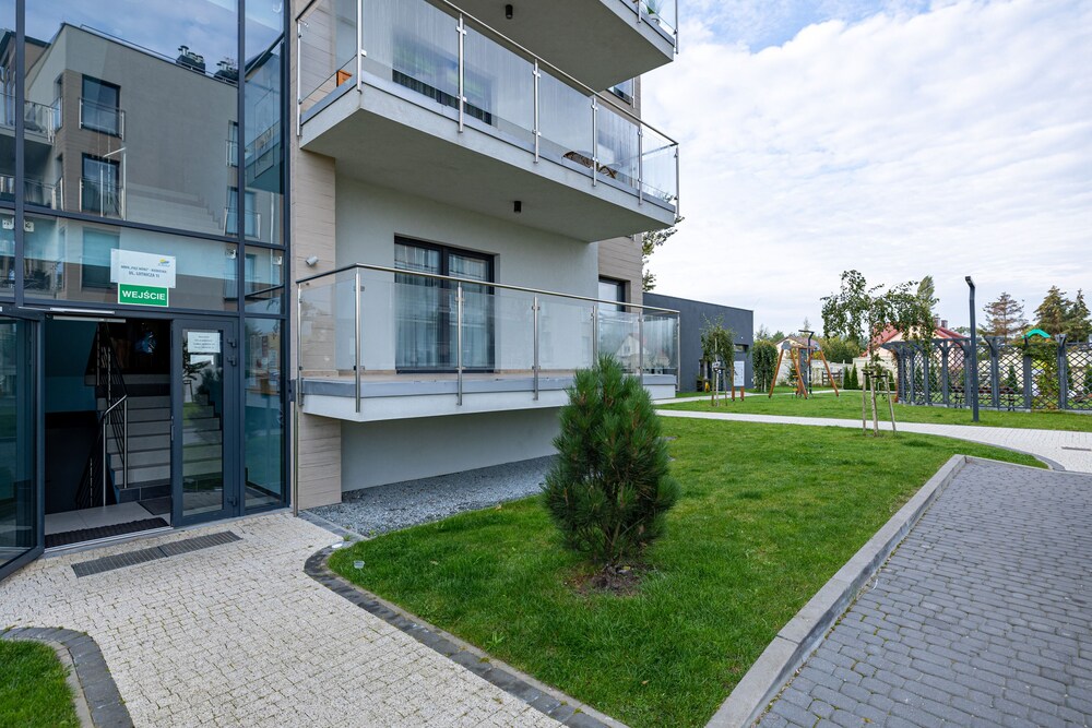 Apartments Five Seas by Renters view 2