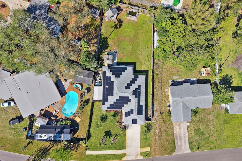 Sleek Home w/ Hot Tub, Koi Pond & Yard in Seminole