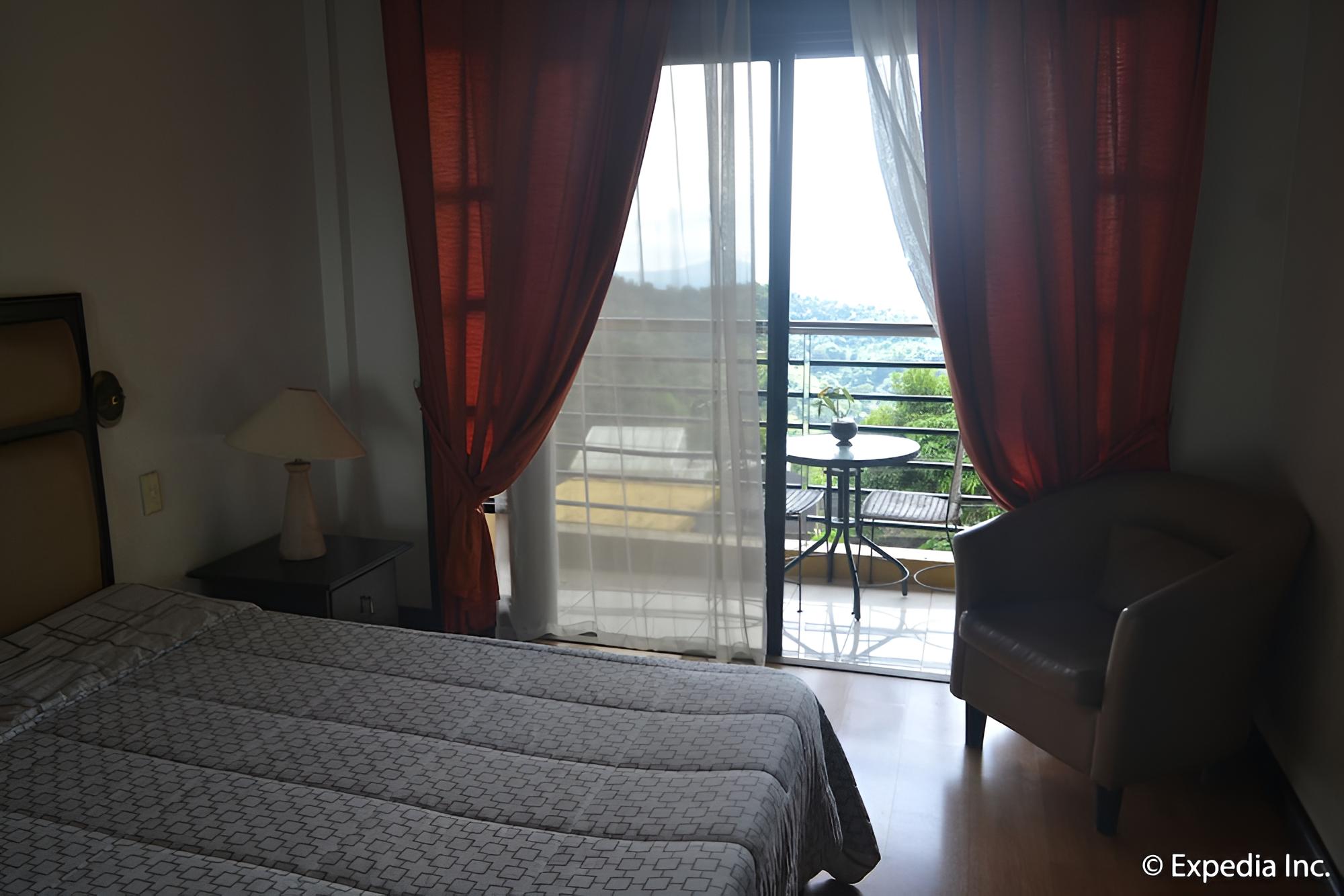 Tagaytay Econo Hotel
